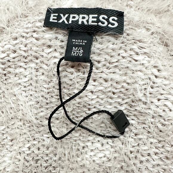 Express Eyelash Fringe Soft Chunky Knit Open Front Cardigan NWOT Size M/L - Picture 8 of 9